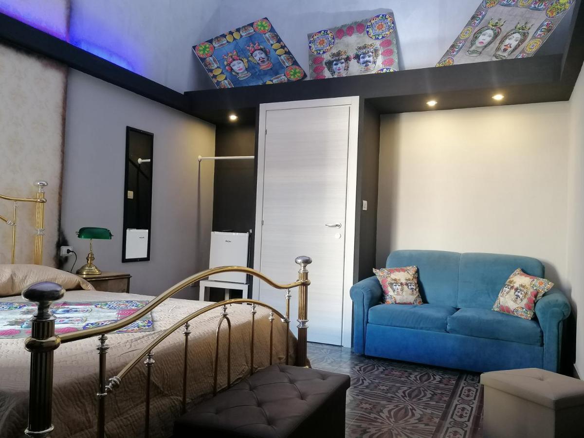 L'Antico Palazzo Rooms Katania Zewnętrze zdjęcie